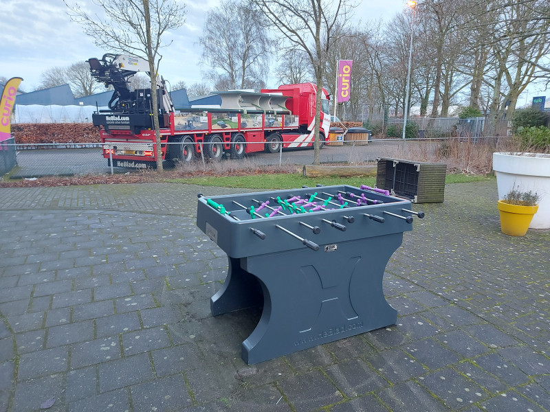 betonnen tafelvoetbaltafel